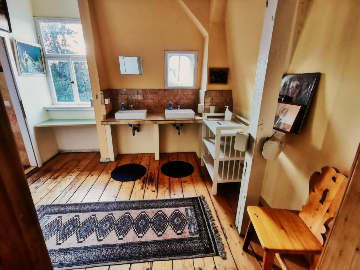 Hummel Hostel - Historische Stadtvilla Mit Garten Weimar  Exteriör bild