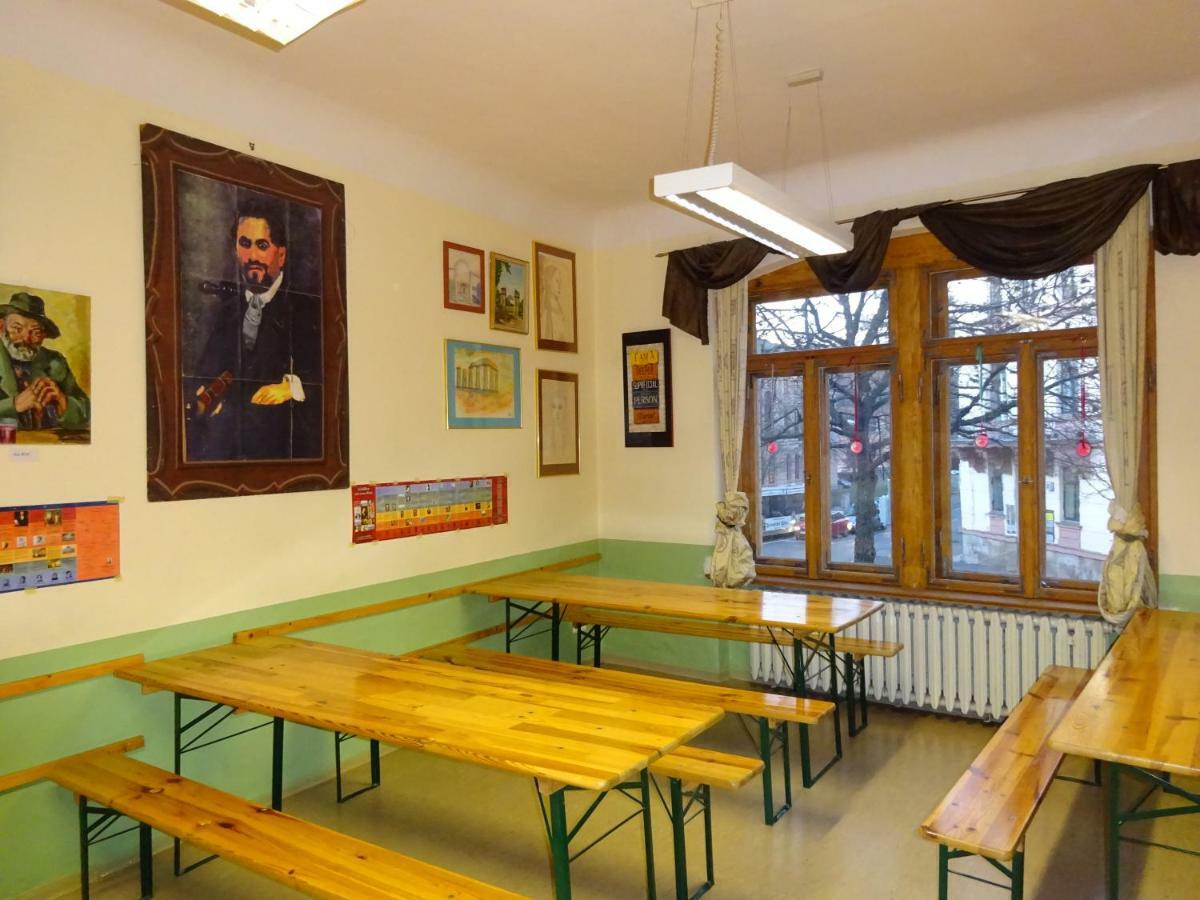 Hummel Hostel - Historische Stadtvilla Mit Garten Weimar  Exteriör bild